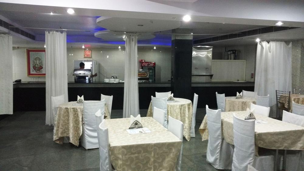 Airport Hotel Vishal Residency New Delhi Exterior photo